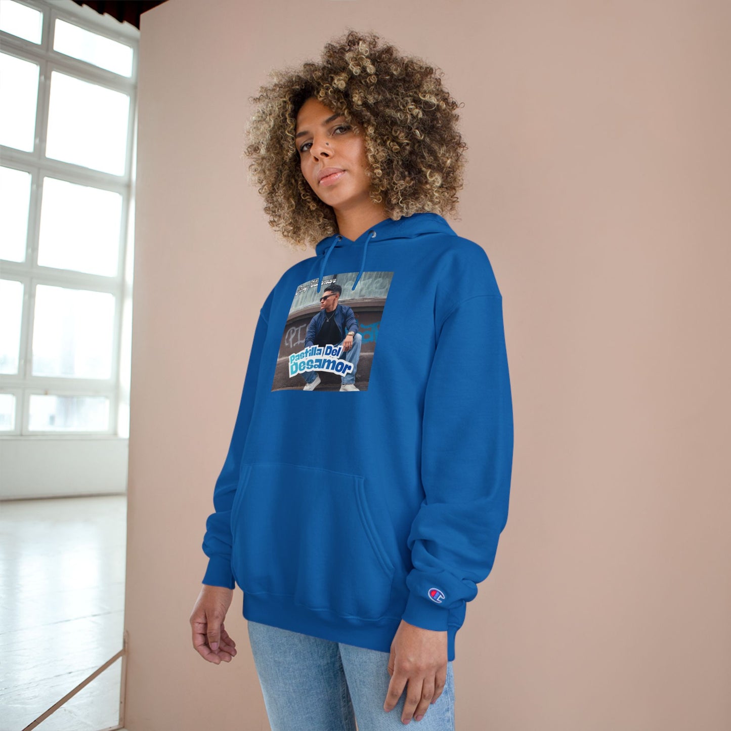“Pastilla Del Desamor” - Champion Hoodie (P'al Mundo Back Subscript)
